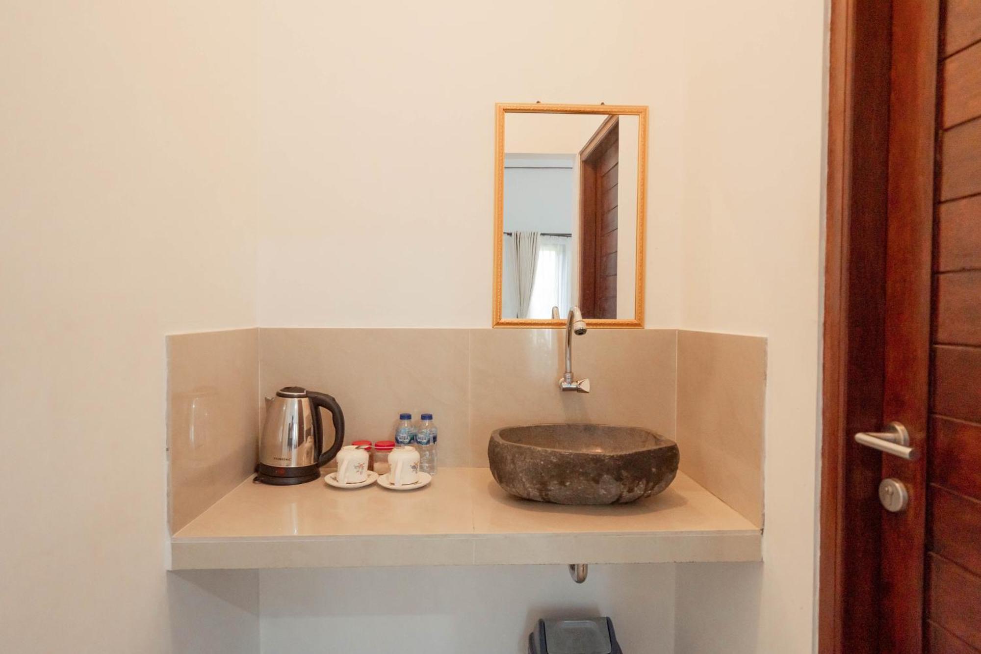 Brisk Homestay Uluwatu Redpartner Eksteriør bilde