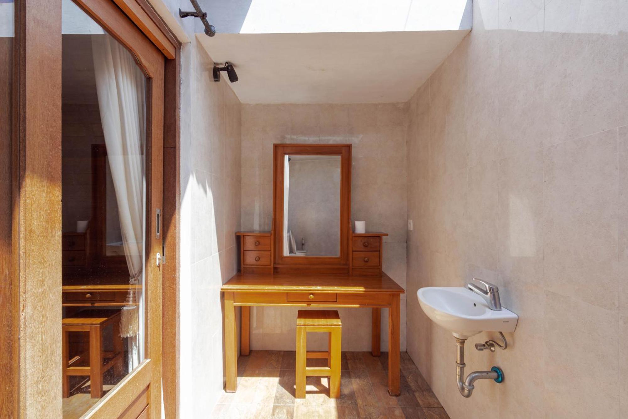 Brisk Homestay Uluwatu Redpartner Eksteriør bilde